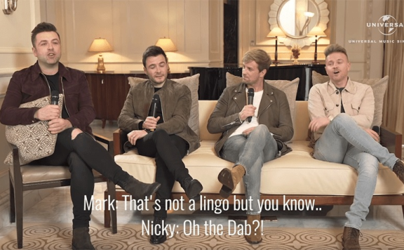 环球官方采访 Nicky的肢体语言